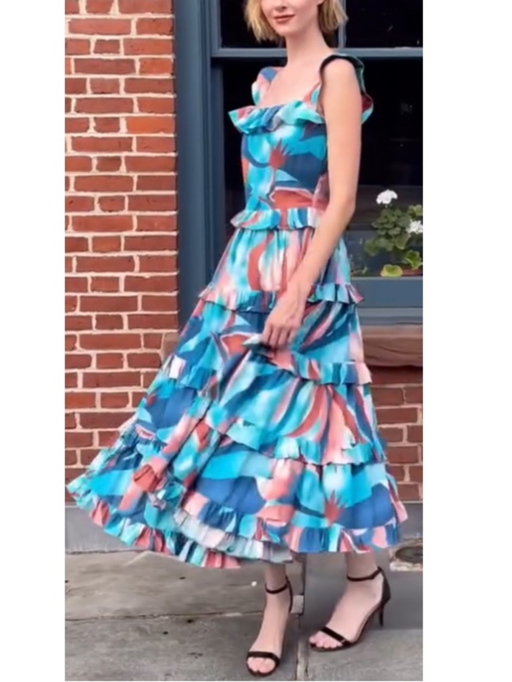 Odette Tiered Ruffle Maxi Dress in Blue and Coral Print size M - NEW